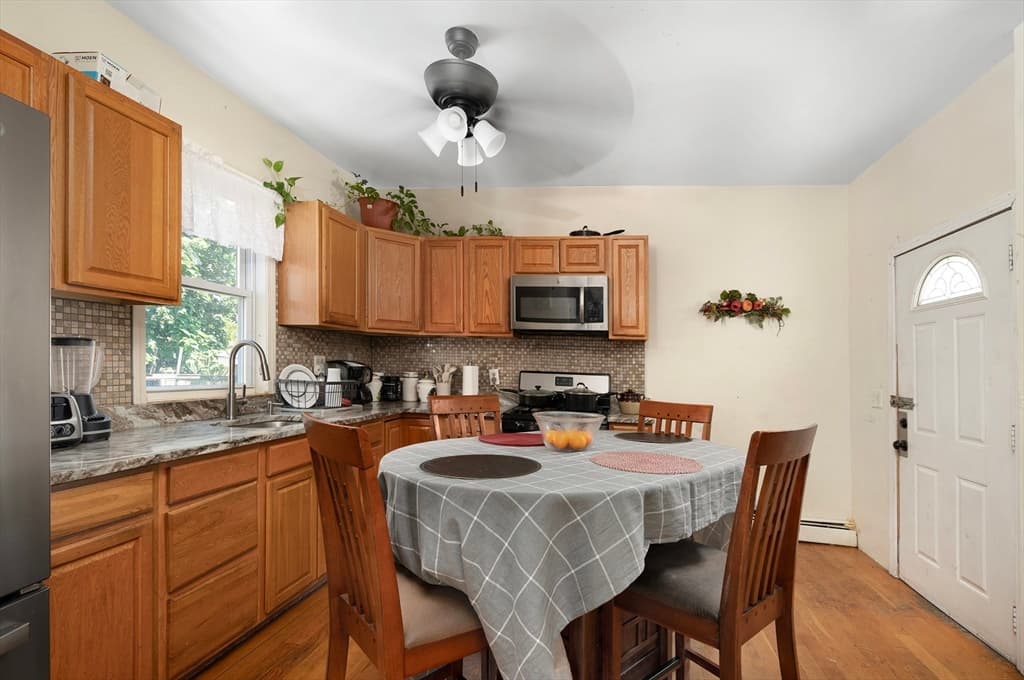292 California Ave, Providence RI 02905 photo 9