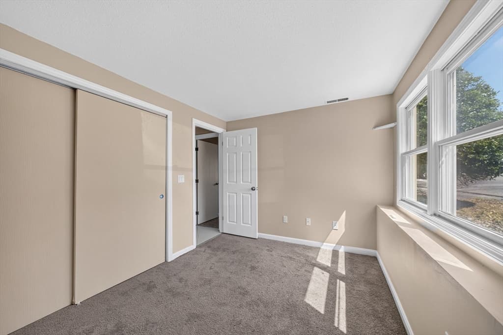 1261 Church St # 15, New Bedford MA 02745 photo 14