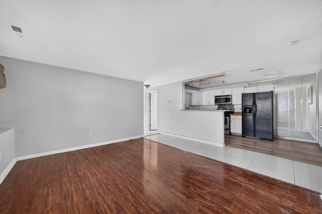 1261 Church St # 15, New Bedford MA 02745 photo 4