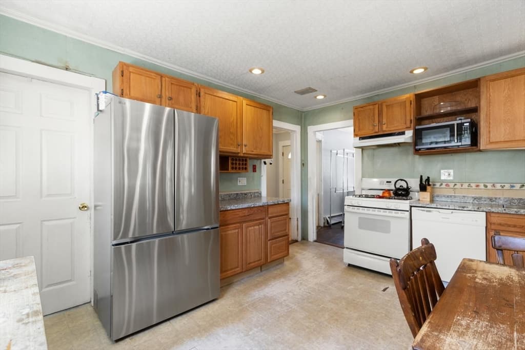 16 Mason St, Beverly MA 01915 photo 23