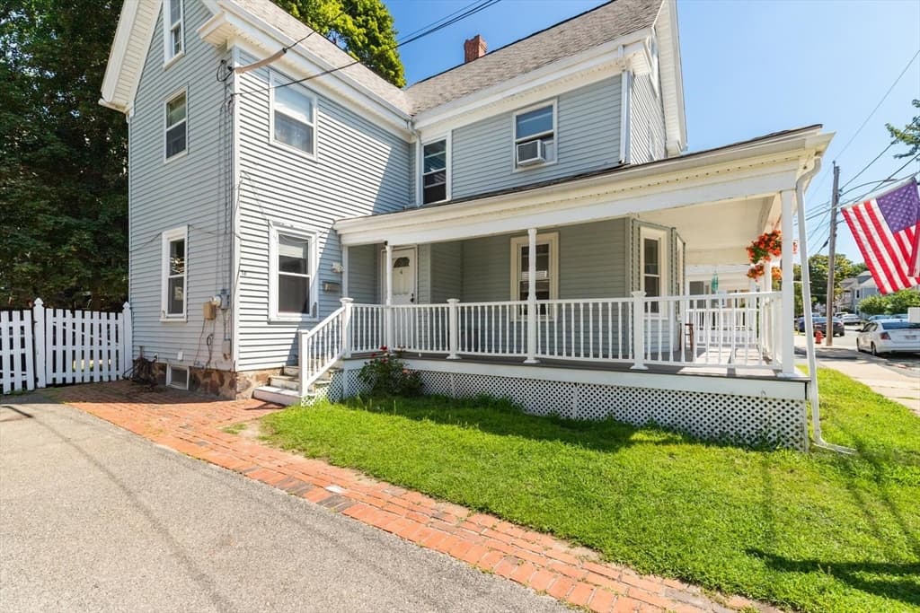 16 Mason St, Beverly MA 01915 photo 3