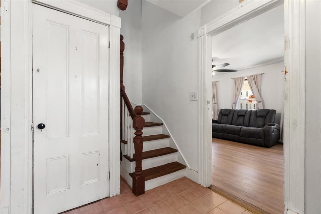 16 Mason St, Beverly MA 01915 photo 9