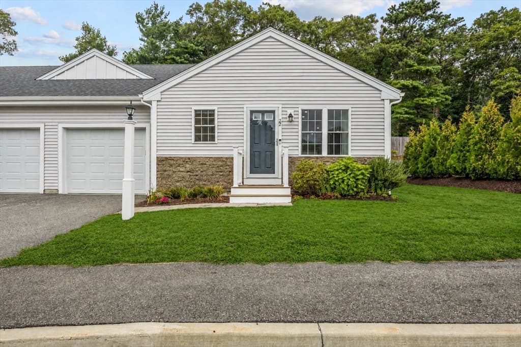 22 Ocean Walk Dr # 22, Plymouth MA 02360