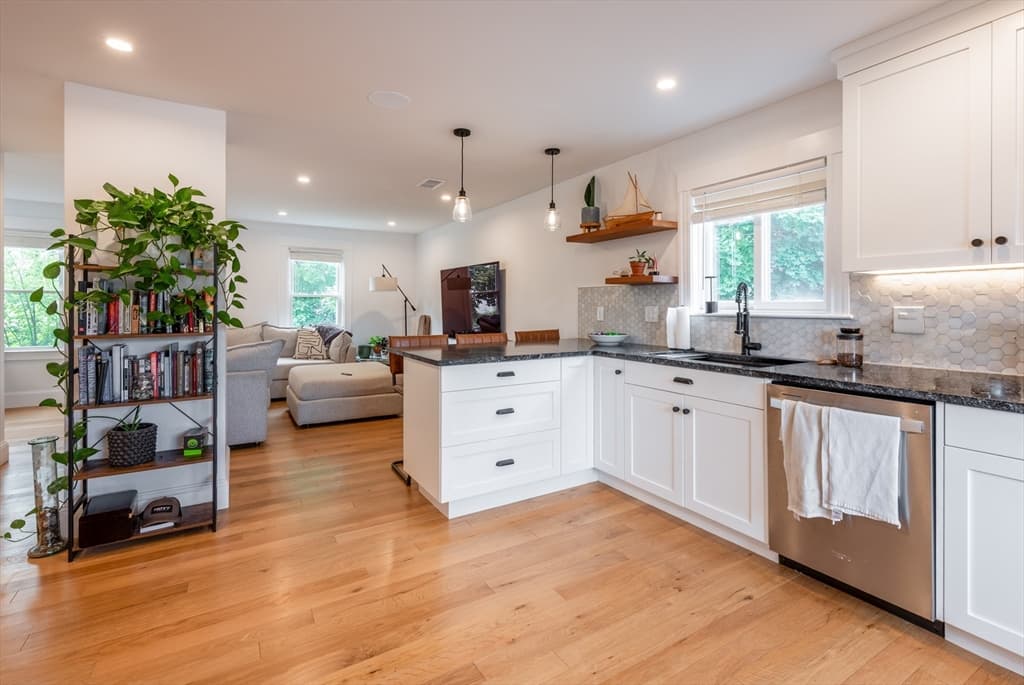 5 Ord Street Ct, Salem MA 01970