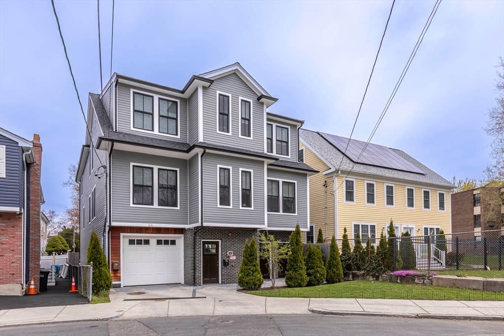66 Fawndale Rd # 3, Boston MA 02131
