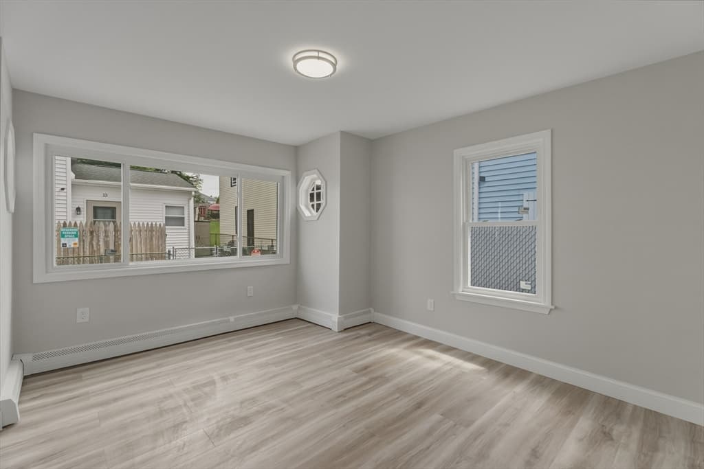 12 L St, Lowell MA 01850 photo 6