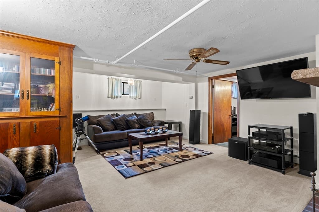 96 Loring Ave, Winchester MA 01890 photo 18