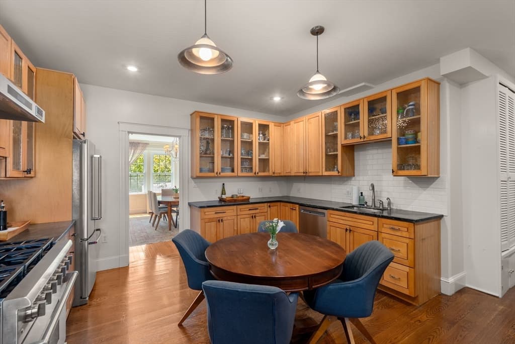 1272 Beacon Street # 2, Brookline MA 02446 photo 12