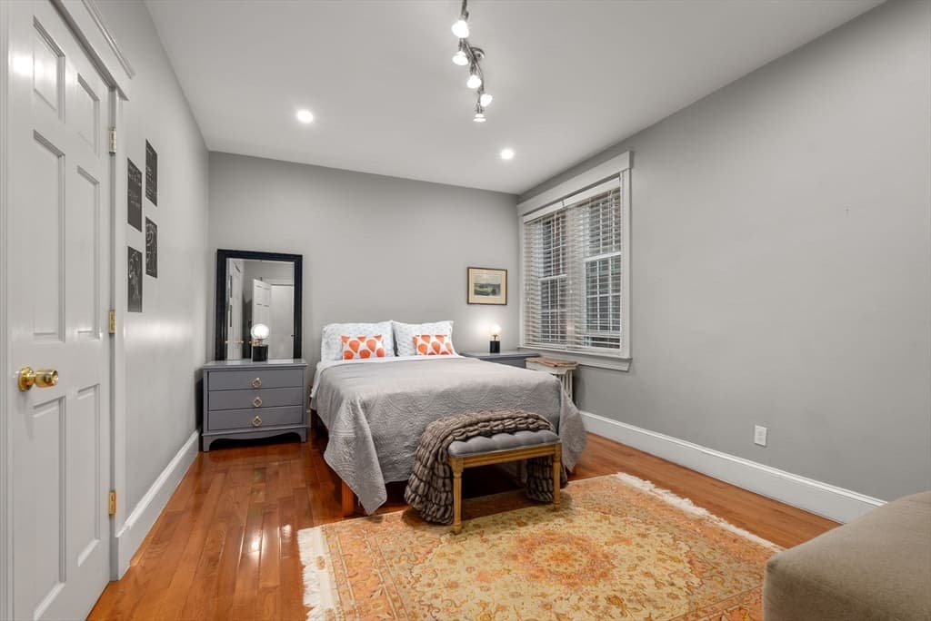 1272 Beacon Street # 2, Brookline MA 02446 photo 15