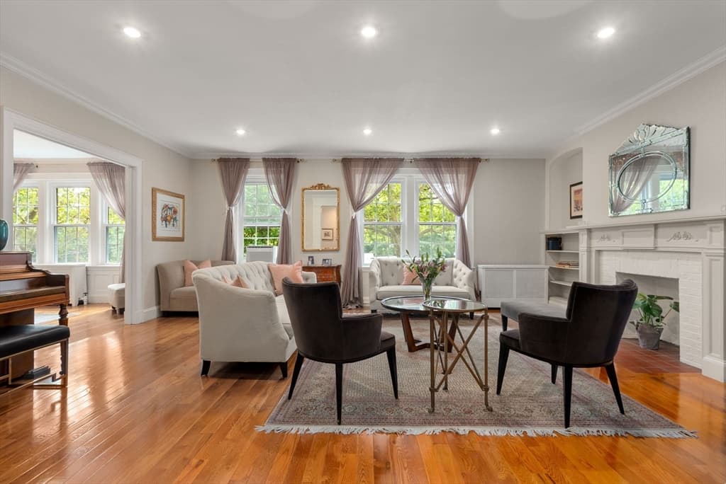 1272 Beacon Street # 2, Brookline MA 02446 photo 4