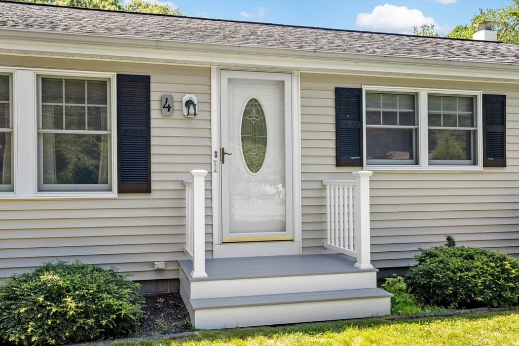 4 Deepwood Drive, Falmouth MA 02536 photo 4