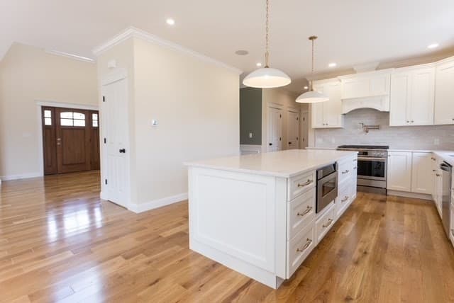 18 Cooper Rd, Seekonk MA 02771