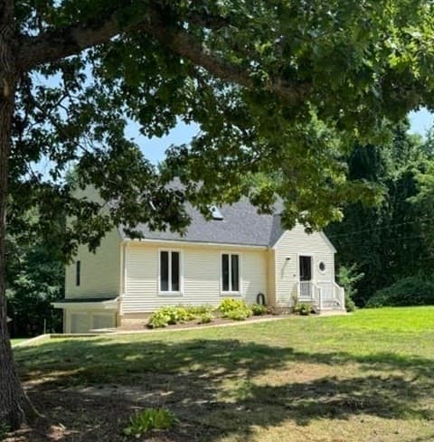 46 Old Powder House Road, Lakeville MA 02347