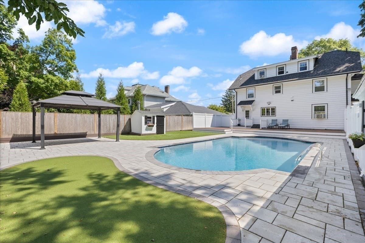 Single Family Residence at 14 Stratford Rd, Melrose MA 02176, Melrose, photo 2 of 36