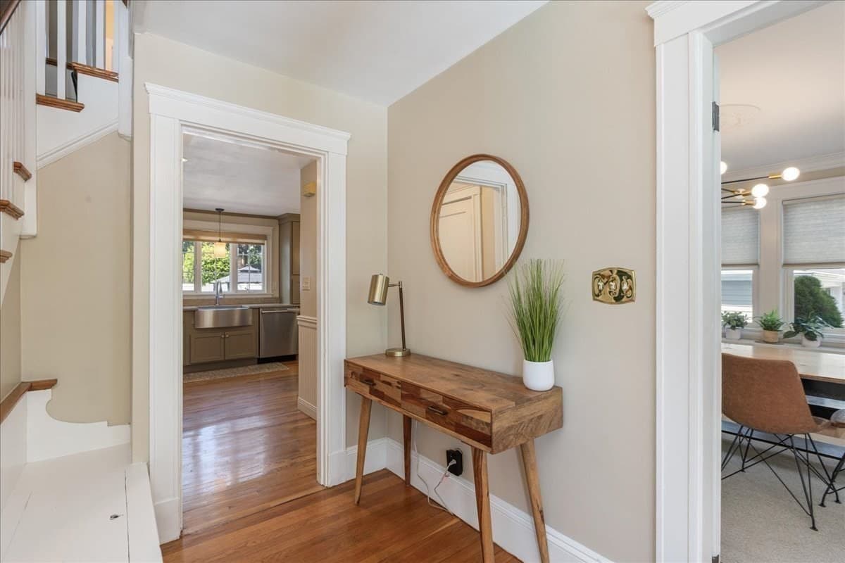 Single Family Residence at 14 Stratford Rd, Melrose MA 02176, Melrose, photo 6 of 36