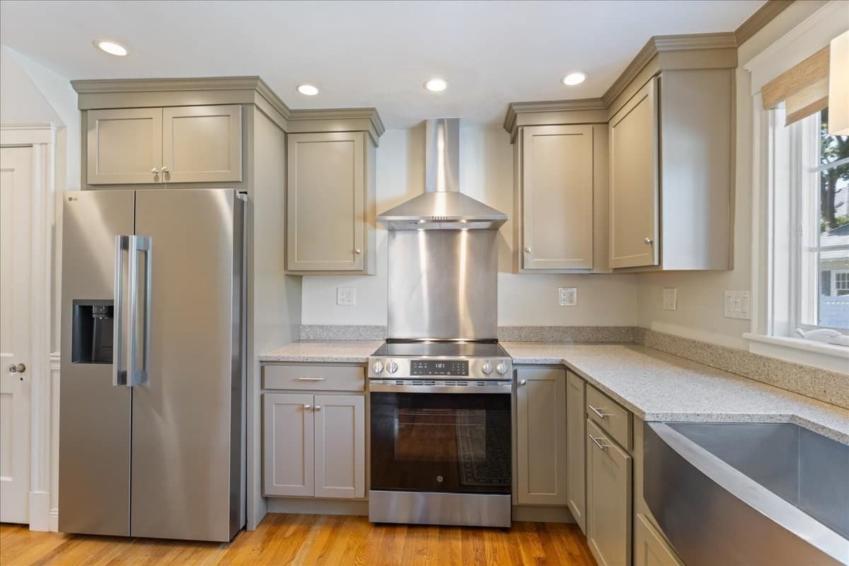 Single Family Residence at 14 Stratford Rd, Melrose MA 02176, Melrose, photo 9 of 36