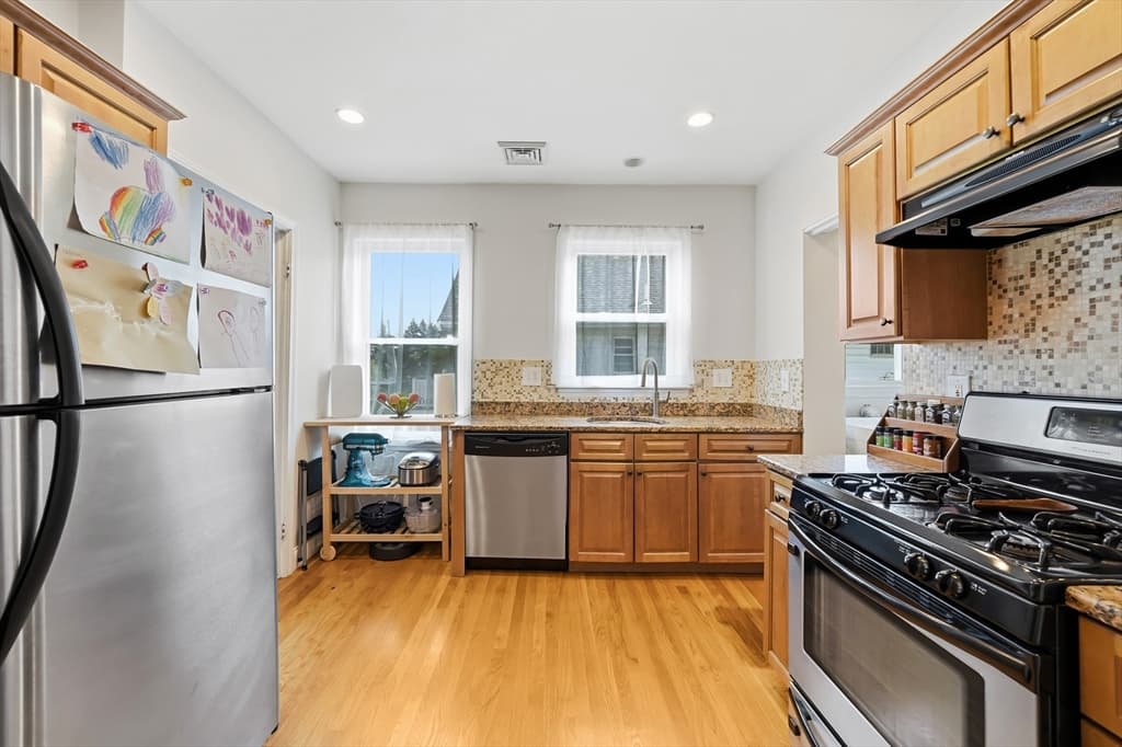 160 White St # 2, Belmont MA 02478 photo 8