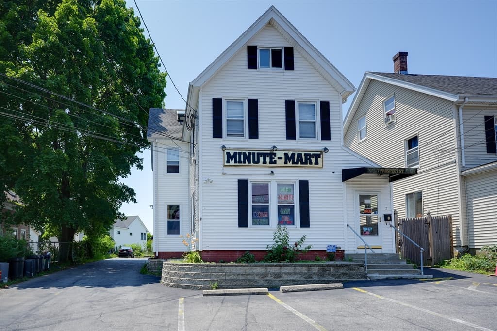 7 Prospect St, Woburn MA 01801