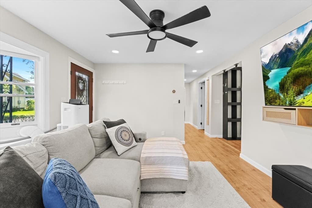 21 Fyrbeck Ave, Shrewsbury MA 01545 photo 16
