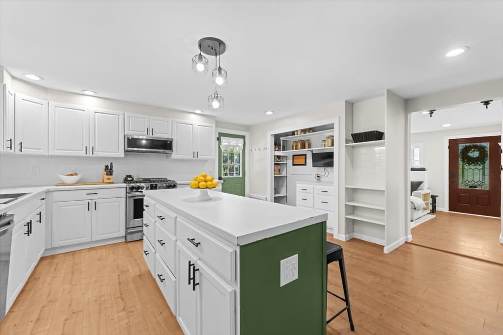 21 Fyrbeck Ave, Shrewsbury MA 01545 photo 9