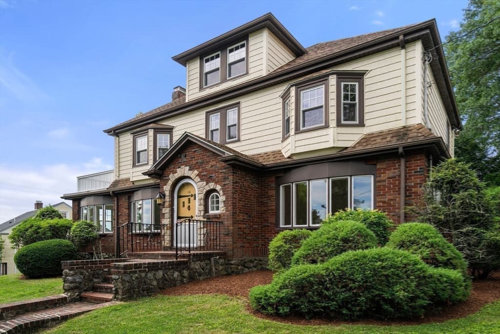 16 Douglas Road, Belmont MA 02478