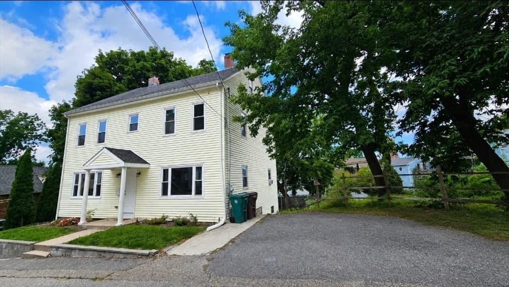 48 Watson St, Woonsocket RI 02895 photo 3