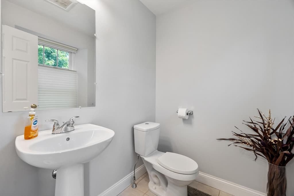 2 Adams Cir (Devens), Harvard MA 01451 photo 17