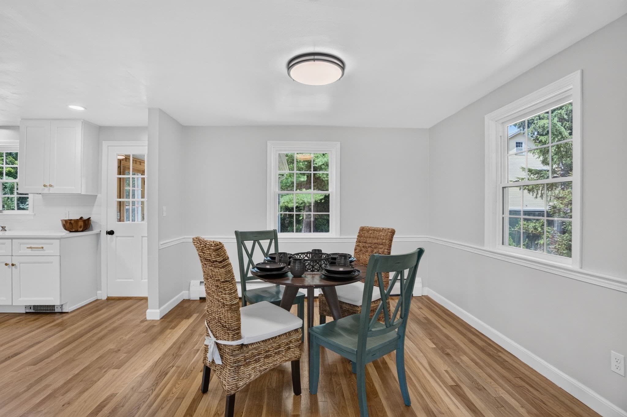 Single Family Residence at 299 Concord Rd, Bedford MA 01730, photo 6 of 38