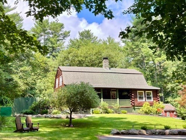 2 Wing Ave Ext, Freetown MA 02702