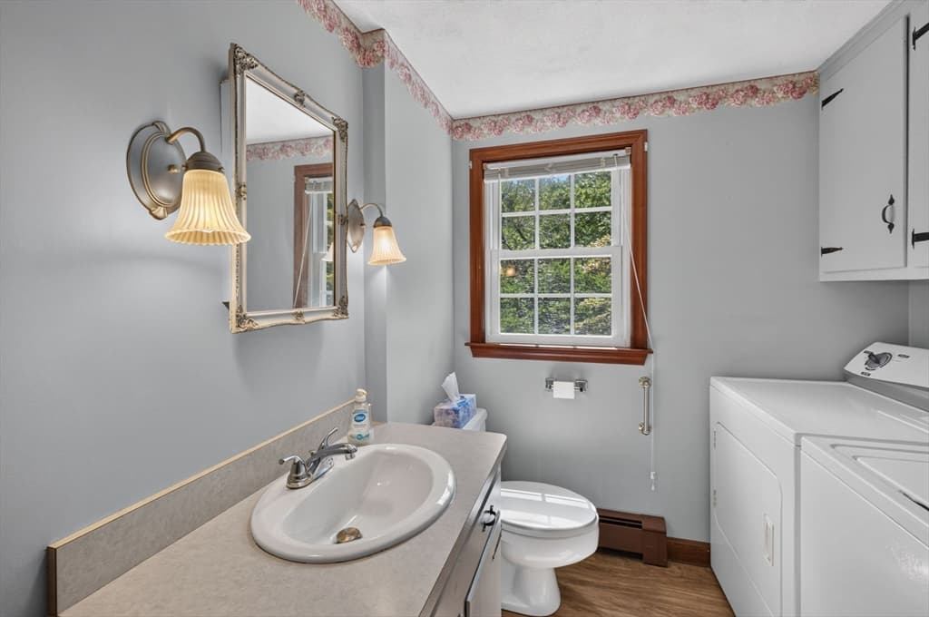 24 Railroad Ave, Taunton MA 02780 photo 6