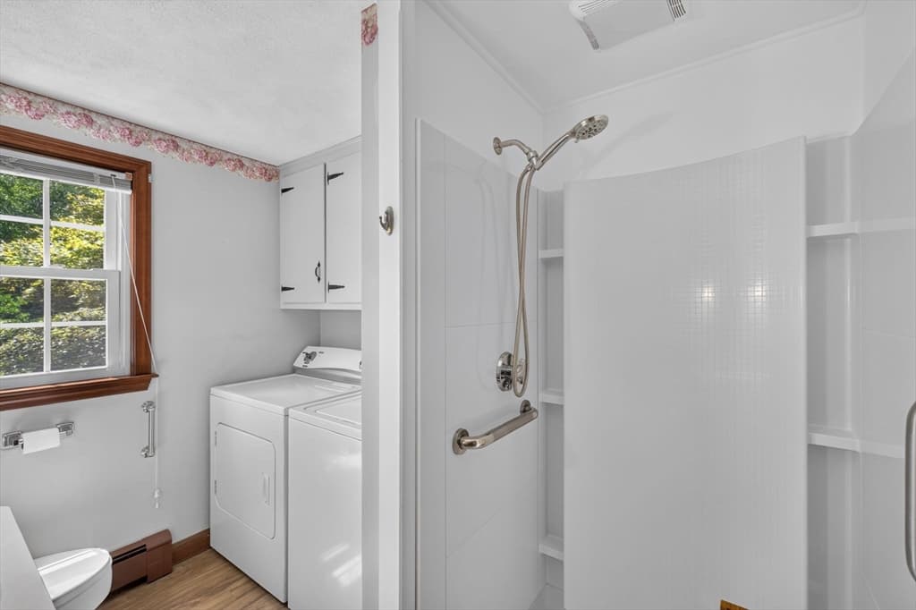 24 Railroad Ave, Taunton MA 02780 photo 7