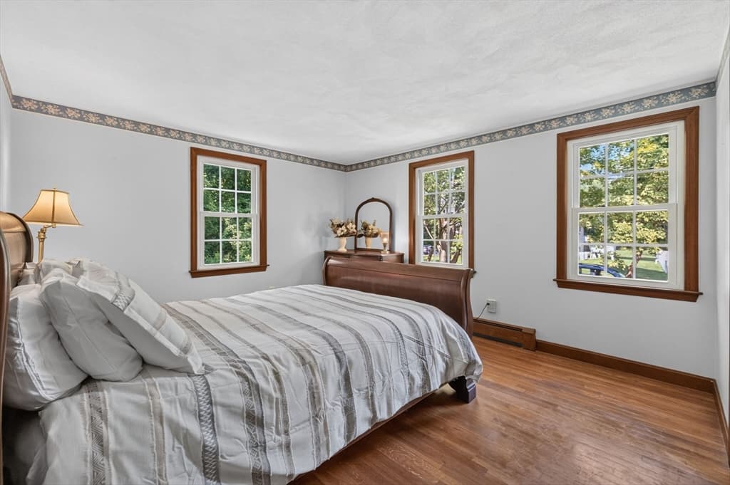 24 Railroad Ave, Taunton MA 02780 photo 10