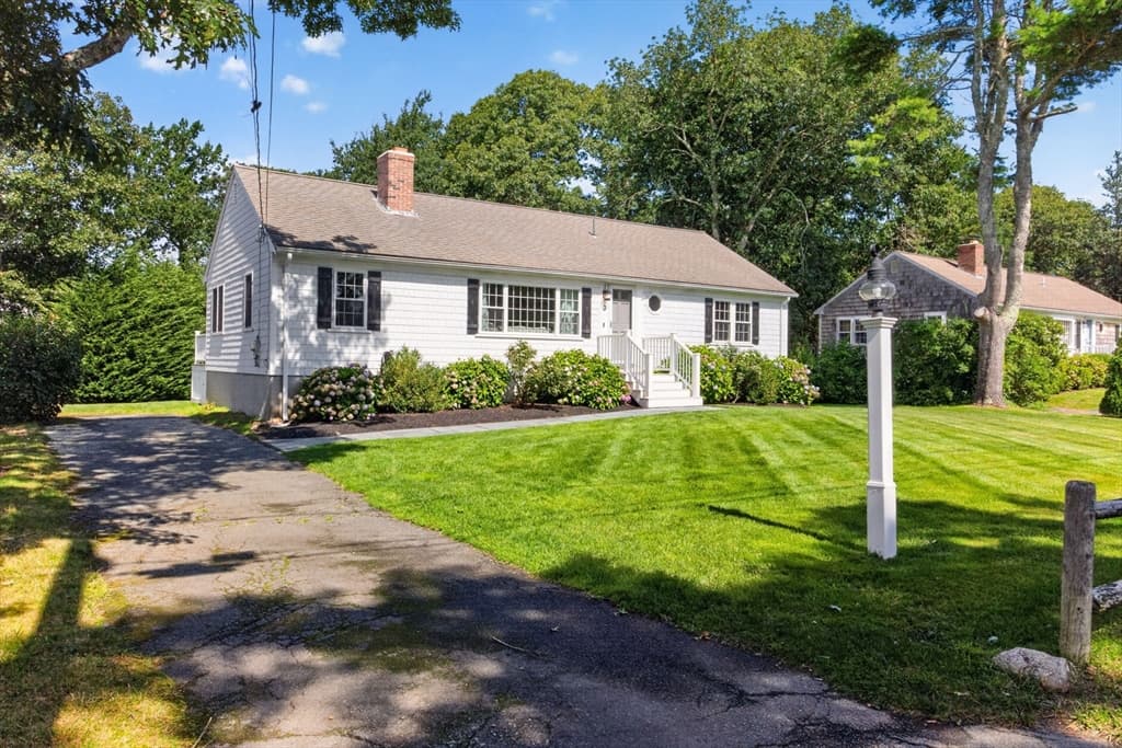 3 Redwood Ln, Dennis MA 02638 photo 2