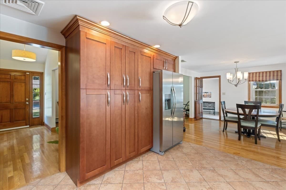 Single Family Residence at 15 Chatham Way, Lynnfield MA 01940, Lynnfield, photo 7 of 30