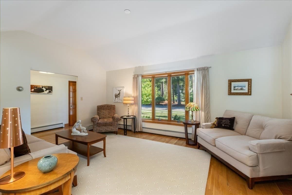 Single Family Residence at 15 Chatham Way, Lynnfield MA 01940, Lynnfield, photo 11 of 30