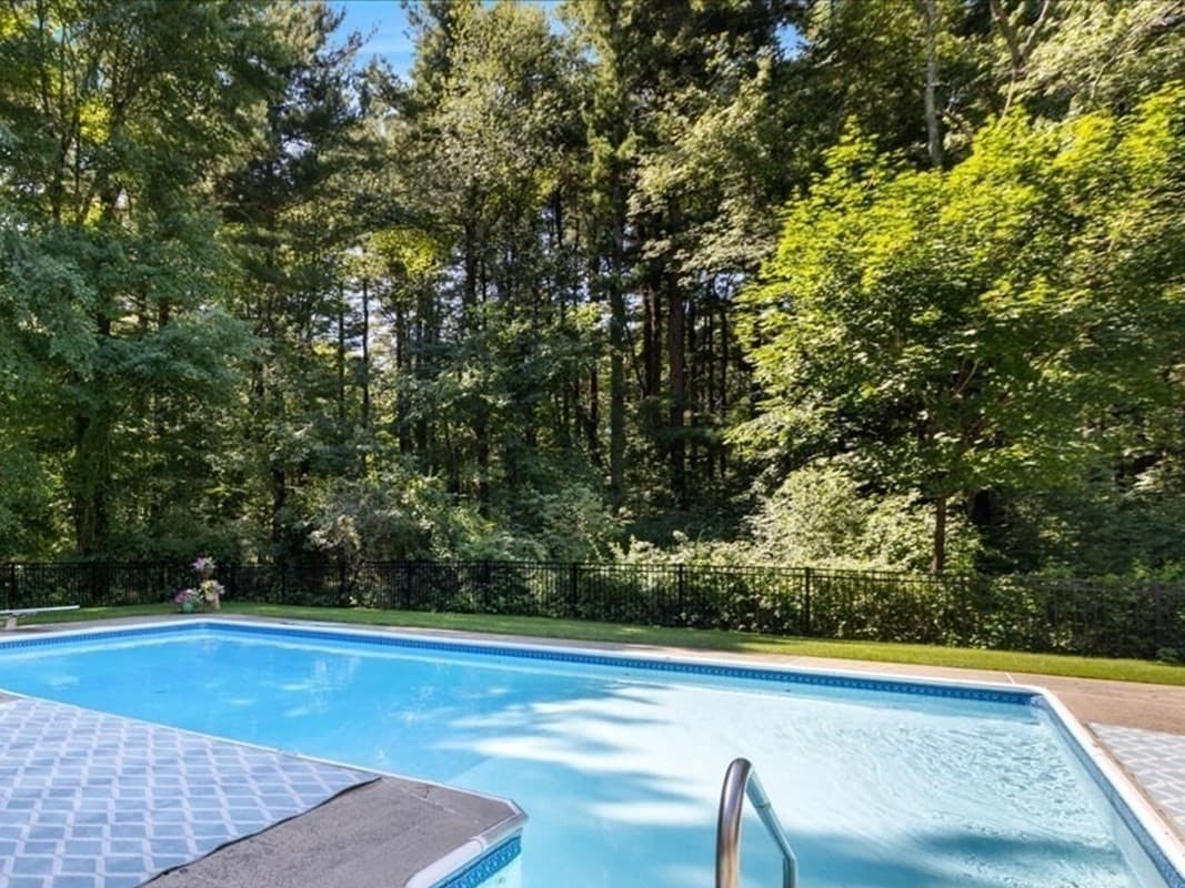 Single Family Residence at 15 Chatham Way, Lynnfield MA 01940, Lynnfield, photo 19 of 30