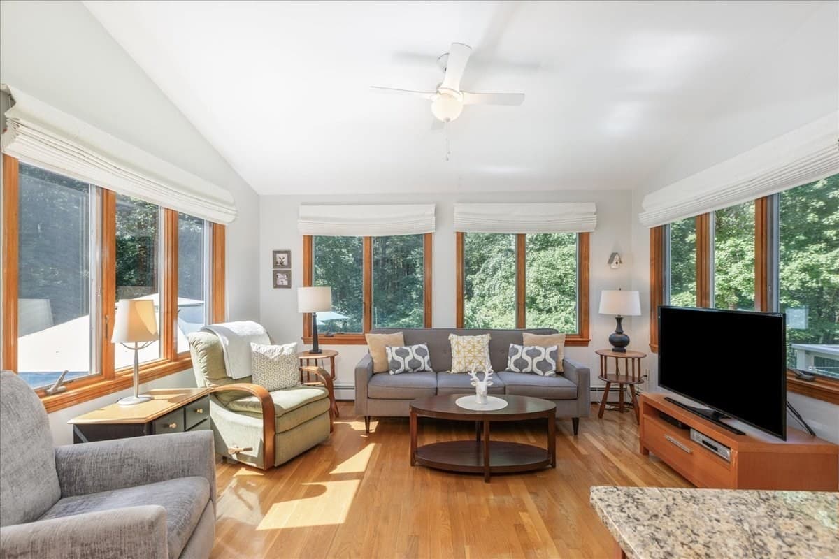 Single Family Residence at 15 Chatham Way, Lynnfield MA 01940, Lynnfield, photo 4 of 30