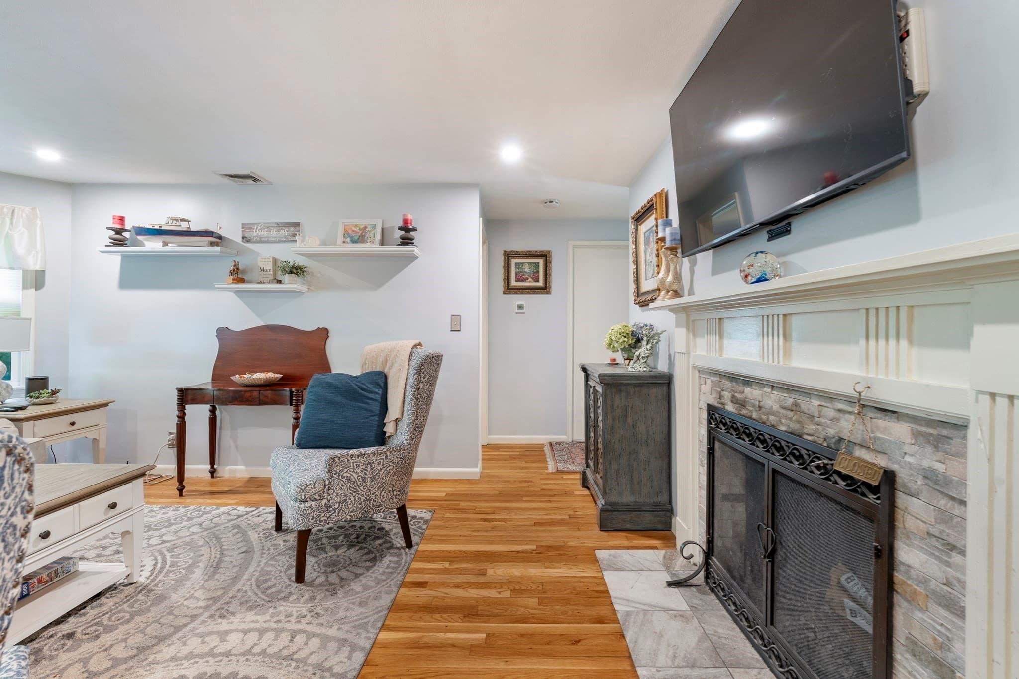 Single Family Residence at 314 Highland St, Hamilton MA 01982, Hamilton, photo 7 of 26