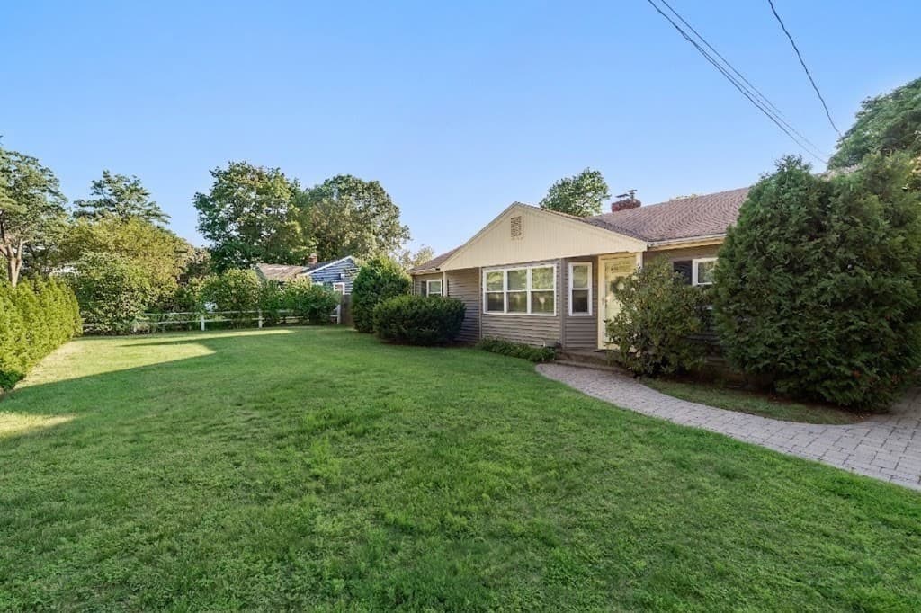 314 Highland St, Hamilton MA 01982
