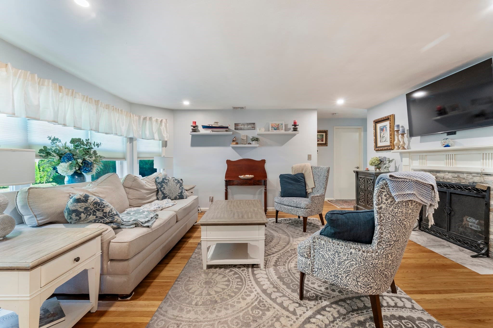 Single Family Residence at 314 Highland St, Hamilton MA 01982, Hamilton, photo 5 of 26