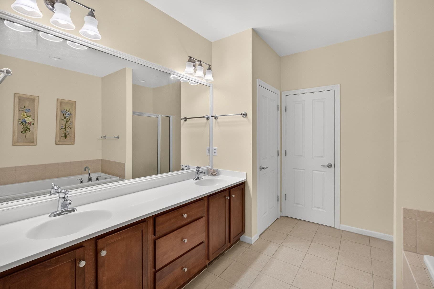 Single Family Residence at 6 Autumn Glen, Plymouth MA 02360, photo 21 of 36