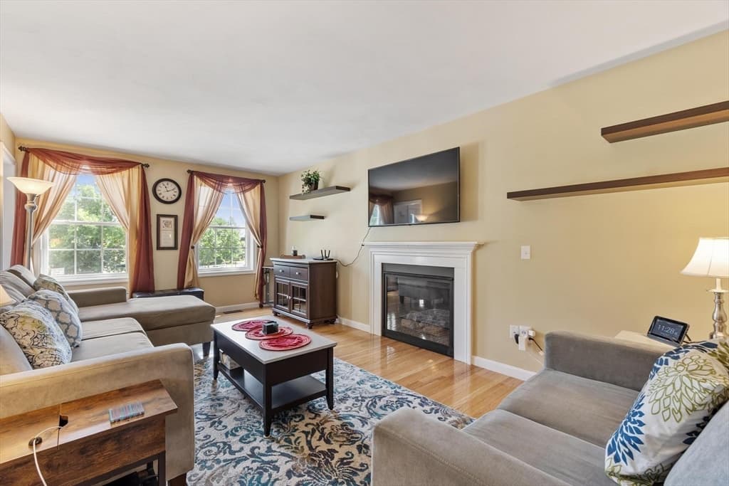 30 Morningside Dr, Haverhill MA 01832 photo 2