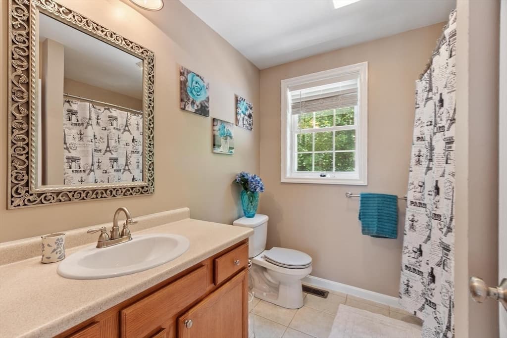 30 Morningside Dr, Haverhill MA 01832 photo 22