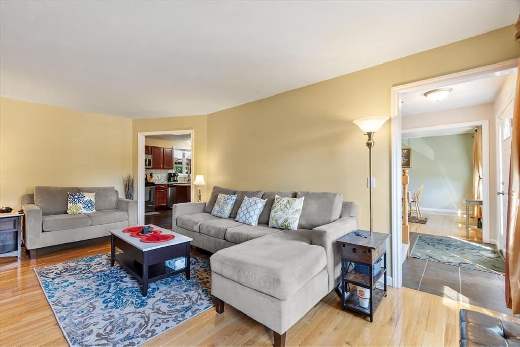 30 Morningside Dr, Haverhill MA 01832 photo 3