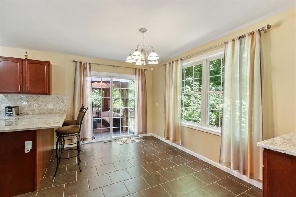 30 Morningside Dr, Haverhill MA 01832 photo 10