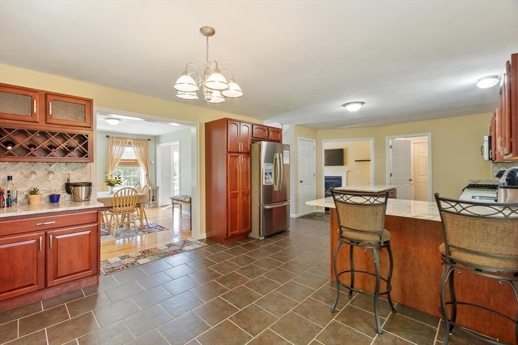 30 Morningside Dr, Haverhill MA 01832 photo 11