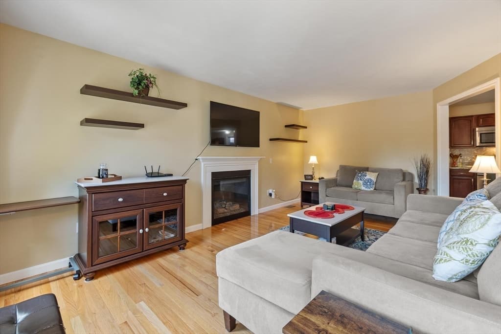 30 Morningside Dr, Haverhill MA 01832 photo 4