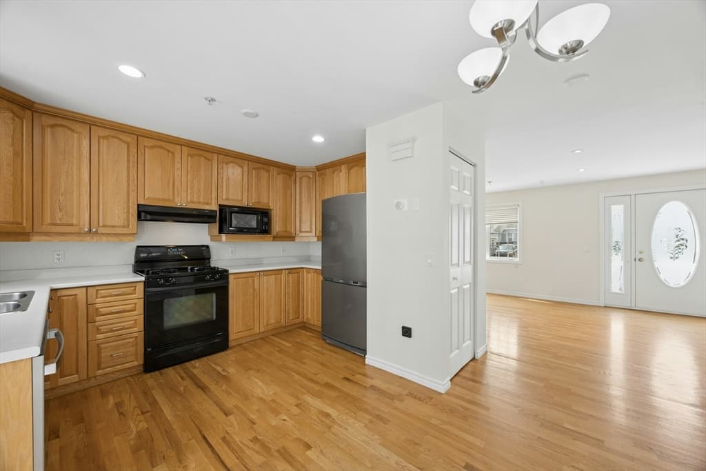 40 Myrtle Street # 3, Waltham MA 02453 photo 6