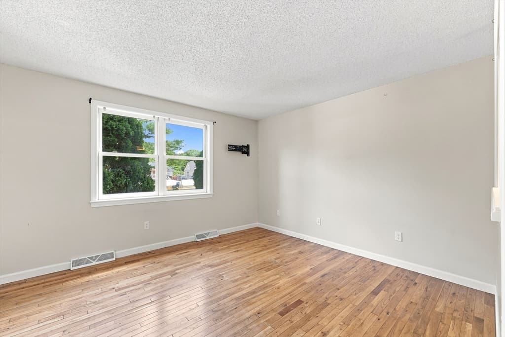 720 Russell Rd # C, Westfield MA 01085 photo 16