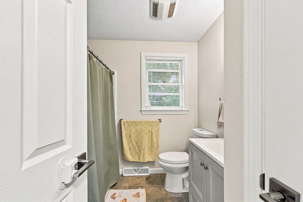 720 Russell Rd # C, Westfield MA 01085 photo 22